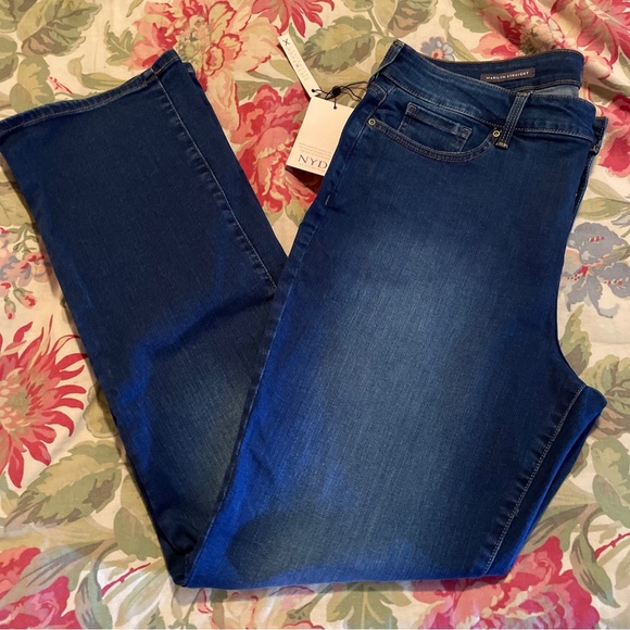 NYDJ Size 16 Jeans Blue Straight Stretch Denim Lift X Tuck Technology $119 NWT - Picture 3 of 16